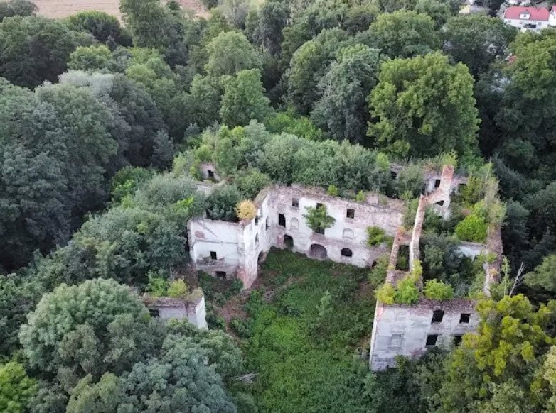 Ruiny Zamku w Chrzelicach, Chrzelice, Poland, Poland